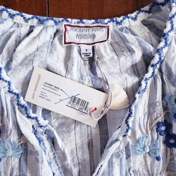 JOHNNY WAS Embroidered Shiloh White Cotton Peasant Blouse Tassle Tie Size Small - Picture 8 of 9